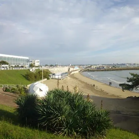 Apartamento En Rez De Jardin